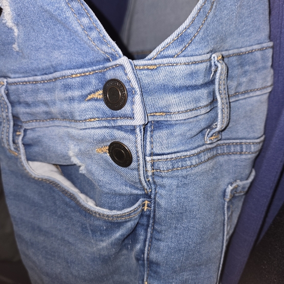 SO Distressed Jeans Overalls Shorts Girls size 16 - Picture 5 of 8